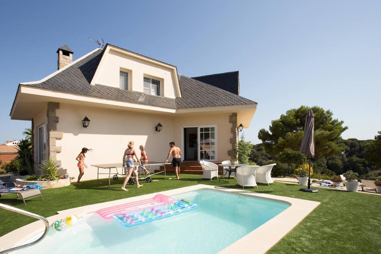 Homestay Villa Estrella - Costa Brava Калелья Экстерьер фото